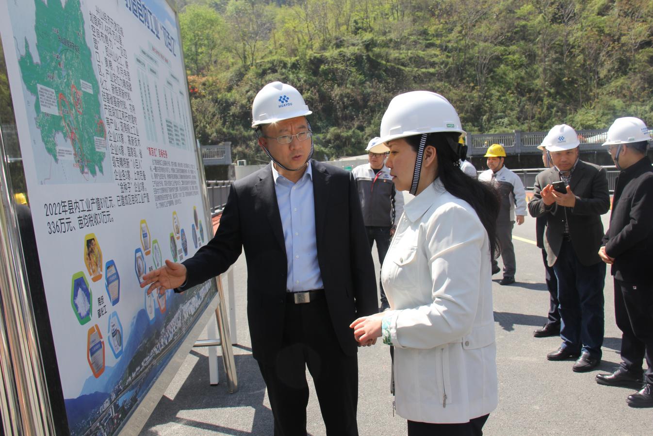 厅党组成员副厅长廖昉赴黄冈等地检查指导市县党政主要领导干部经责